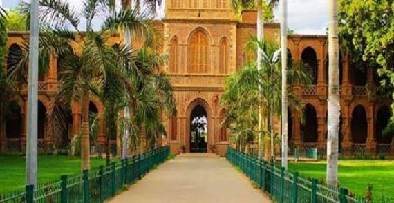 جامعة الخرطوم تنفي استئناف الدراسة يوم الاثنين