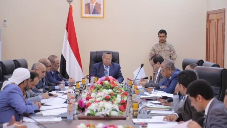 بالأسماء.. وصول ستة وزراء في الحكومة إلى حضرموت تمهيدا لعودة البقية