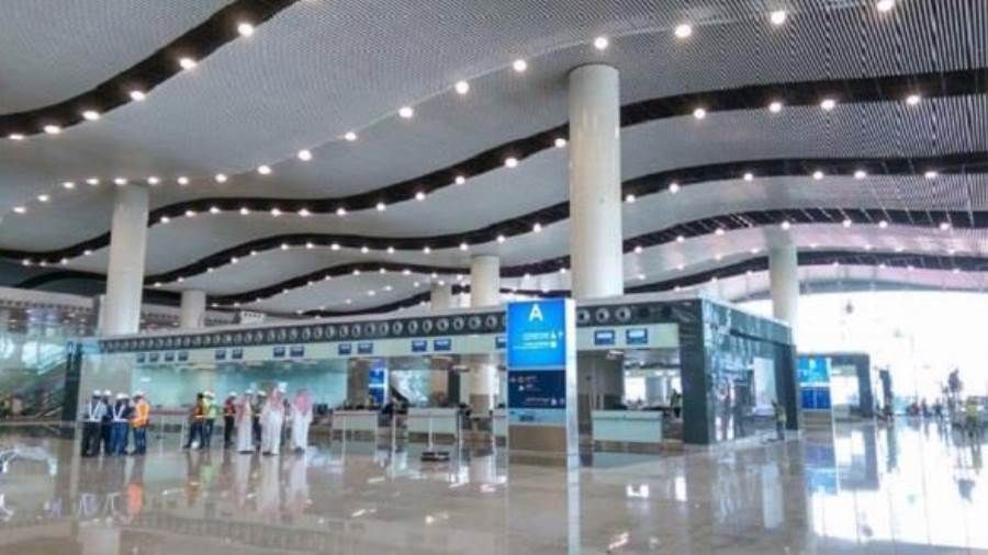 هذا ما قاله سفير هولندا بالمملكة عن مطار الملك خالد