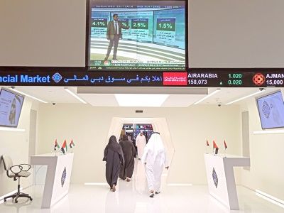 الضغوط تحاصر الأسهم وسط عمليات جني أرباح سريعة