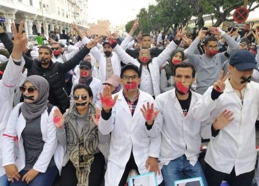 قبل يوم من الحوار حول “المتعاقدين” .. نقابيون: لم نتلق أي اتصال من وزارة التعليم!