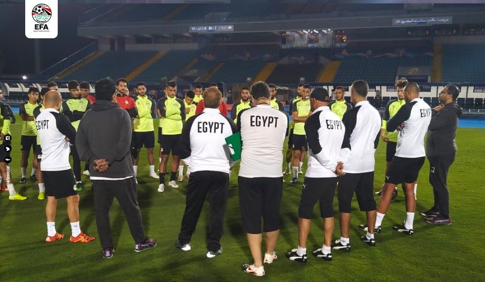 شوقى غريب يبدأ محاضرات الفيديو اعتبارا من السبت