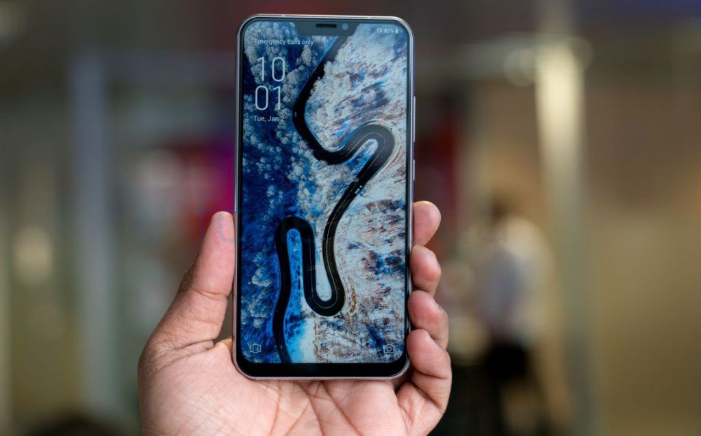 Asus ZenFone 5z هو أحدث هاتف ذكي يحصل على تحديث Android 10