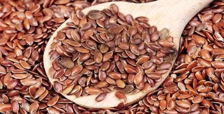 تكثيف الشعر طبيعياً بوصفة حب الرشاد