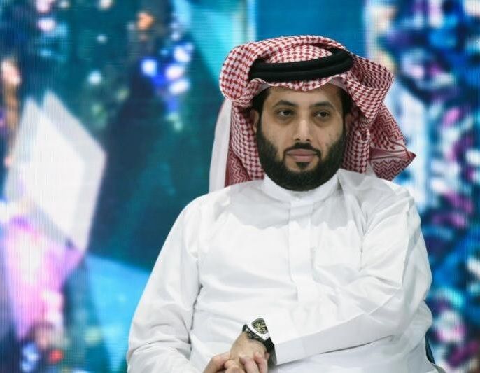 مرض خطير يصيب تركي آل الشيخ ويجبره على رفع الراية البيضاء ويذرف الدموع ويفاجئ الشعب السعودي بهذا الطلب الذي لم يتوقعه احد