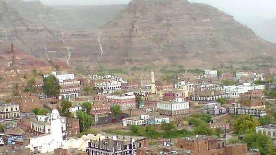 مصادر تروي قصة حزينة لطفلة أصيبت بدوخة في احدى مدارس قعطبة بالضالع