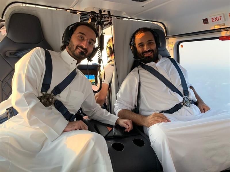 شاهد : ولي العهد السعودي يشعل تويتر في السعودية بعد ظهوره بهذه الصور الغير متوقعة