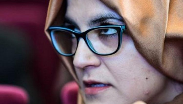 هل تذكرون "خديجة جنكيز" خطيبة الصحفي خاشقجي ..شاهد المفاجأة التي اعلنتها اليوم بشأن السلطان قابوس ،وصعقت الشعب العماني