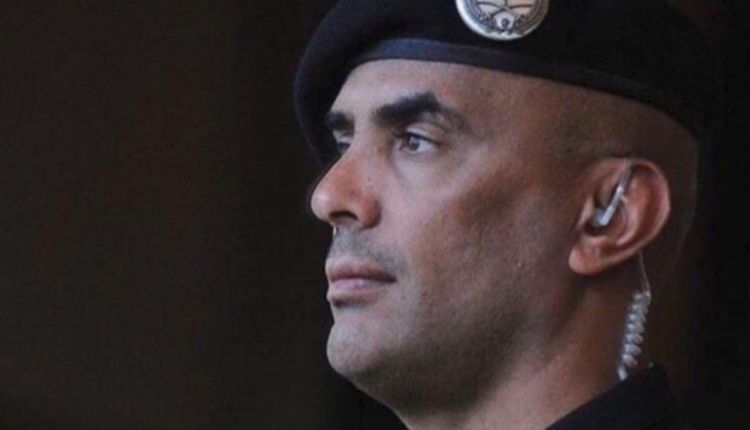 عاجل ..شاهد كيف قتل الحارس الشخصي للملك سلمان اللواء عبدالعزيز الفغم وما الذي حصل وقت جنازته ...شاهد فيديو صادم ومرعب ينشر لأول مرة