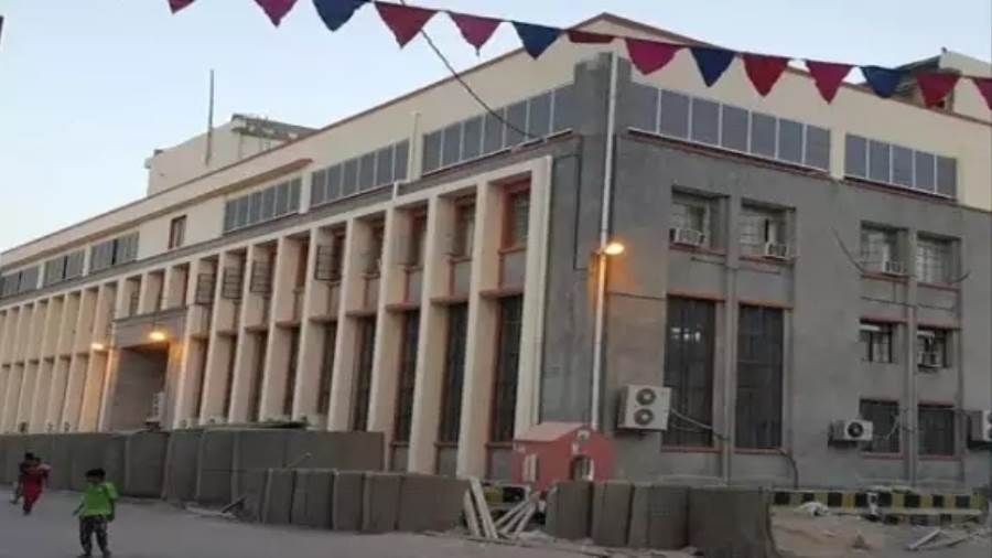 المركزي اليمني يؤكد عدم قانونية بنك صنعاء