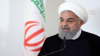الرئيس الايراني حسن روحاني يرعب الشعب الأمريكي ويصدم الرئيس الامريكي ترامب ويذكره بالرقم 290 الذي اثار هلع السعودية وكل دول الخليج