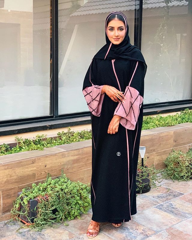 عبايات كاجوال موضة 2020 تناسب الجامعة