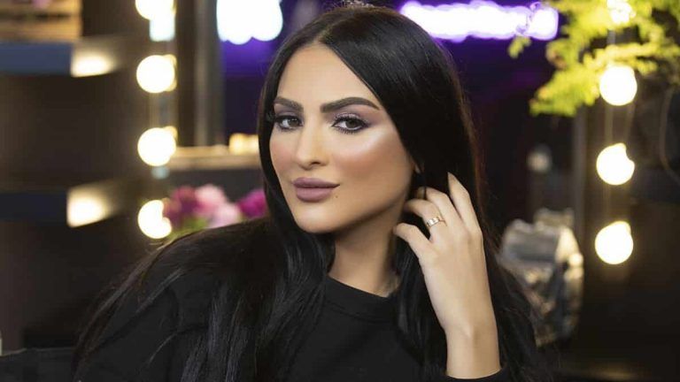 تنازلت لأجله عن مهر مليون ريال .. مغترب وسيم يخطف قلب السعودية "بدور البراهيم" ومفاجأة بشأن جنسيته (فيديو)