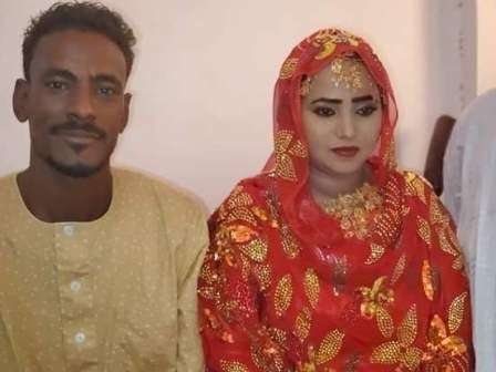بالفيديو.. الفنانة فهيمة عبد الله ترقص طرباً وفرحة بالحياة الزوجية الجديدة وبجانبها زوجها .!