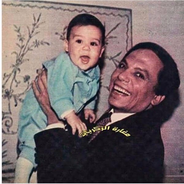 10 نجوم وآباؤهم "فيهم مناخير من بعض".. تعرف عليهم