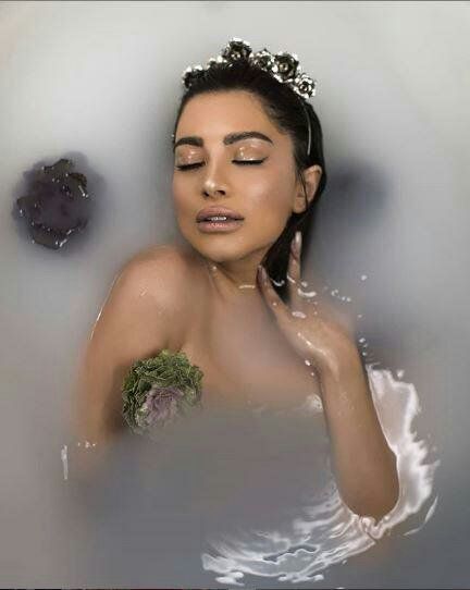 نجمة ستار أكاديمي بالبانيو بلا ملابس من جلسة تصوير جديدة