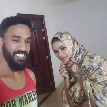 الفنانة إيلاف عبد العزيز تكشف حقيقة زواجها من الفنان احمد الصادق