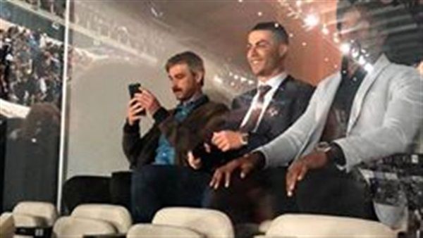 رياضة | رد فعل غريب من كريستانو رونالدو بعد فوز ريال مدريد علي برشلونة (فيديو)