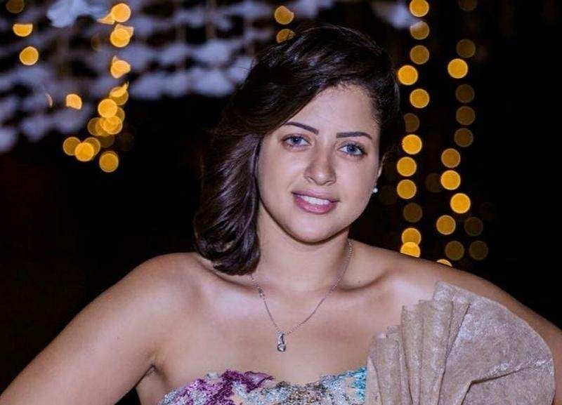منى فاروق تتخطى أزمة إنتحارها وترقص على أغنية محمد رمضان-بالفيديو