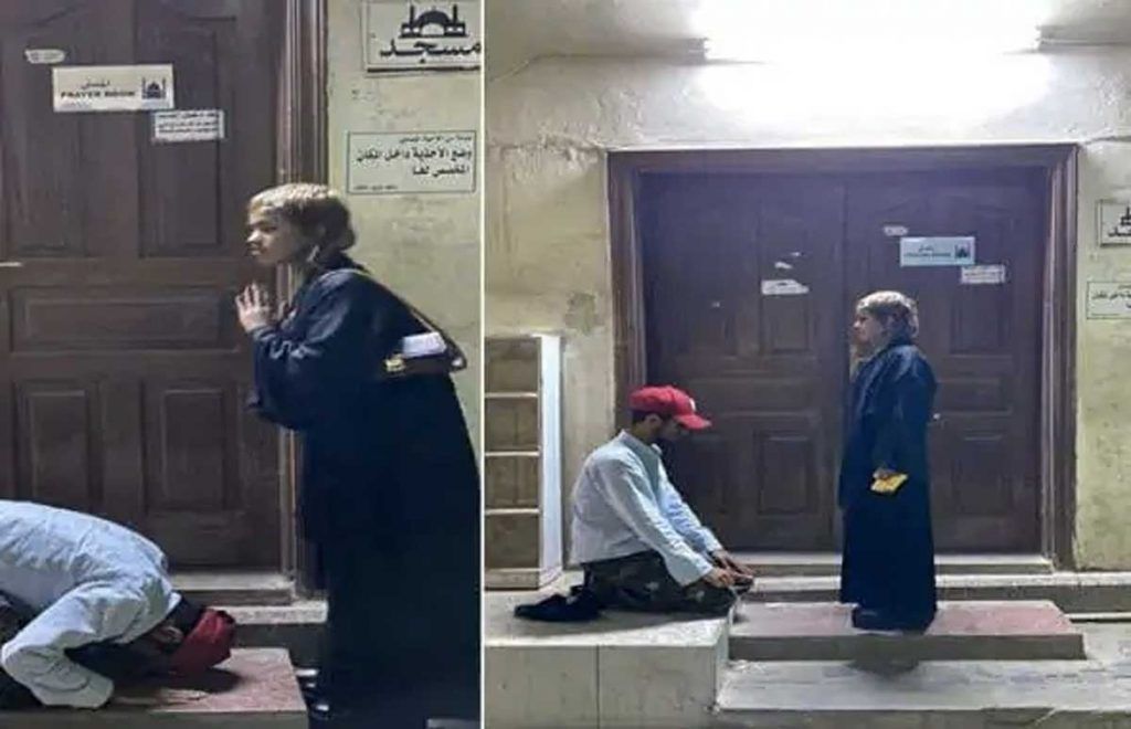 شاب يثير الجدل بعد ظهوره ساجدا لفتاة امام مسجد في السعودية!