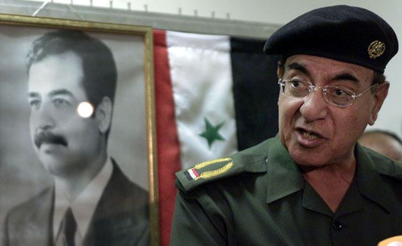 هل تذكرون "الصحاف" وزير الاعلام في نظام صدام حسين الذي كان يصف الامريكان "بالعلوج" .. هاهو اليوم يظهر في بغداد .. ولكن بوجه جديد ومفاجأة غير متوقعة ..(صور)