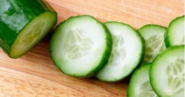 حارب كورونا وقوى مناعتك على الفطار بطبق السلطة الخضرا بزيت الزيتون