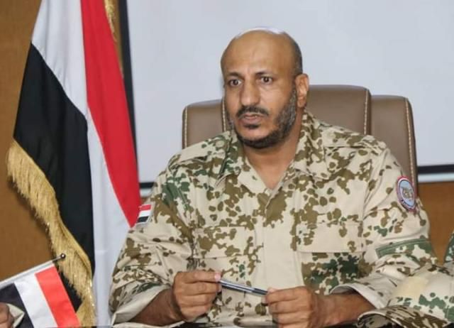 عاجل:طارق عفاش يباغت الجميع ويصعق الامارات والانتقالي ويسحب القناصة من القتال في ابين ويعلن ولائه المطلق للرئيس هادي..لن تصدق سبب انقلاب طارق عفاش