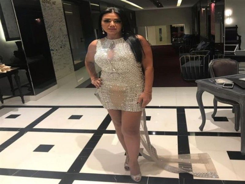 هل تذكرون الفنانة رانيا يوسف التي ظهرت مع خالد يوسف بالافلام الاباحية .. شاهدو كيف ظهرت اليوم وكشفت عن مناطقها الحساسة .."صور"