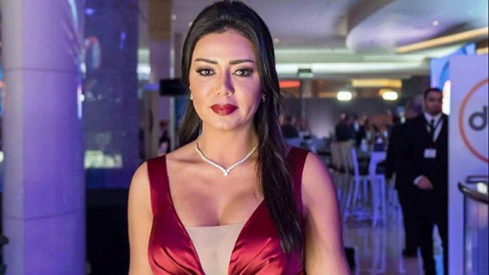هل تذكرون الفنانة رانيا يوسف التي ظهرت مع خالد يوسف بالافلام الاباحية .. شاهدو كيف ظهرت اليوم وكشفت عن مناطقها الحساسة .."صور"