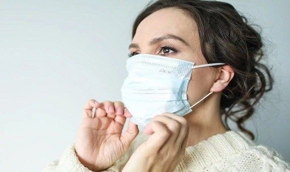 أخطاء مدمرة يجب أن تتجنبها عند ارتداء الكمامة لمواجهة فيروس "كورونا"