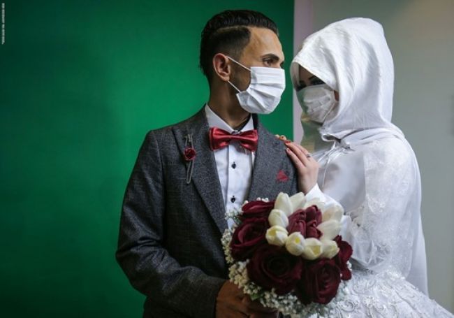 حفل زفاف يتحول إلى مأساة .. وفاة العريس وأصابه 95 من الضيوف