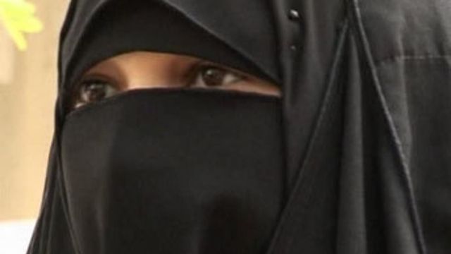 "رنين هاتف جوال " يكشف عن ابشع جريمة قتل هزت العاصمة..القاتل " سائق تاكسي معدوم الضمير" والضحية "زوجة شابه استقلت سيارته لمحل الصرافة لاستلام حوالة زوجها المغترب بالسعودية !( القصة الكاملة "حصري")