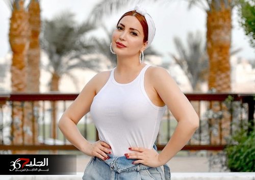 تسريب صورة جريئة لـ نسرين طافش وهي على سرير النوم ونصفها الأسفل مكشوف .. شاهد