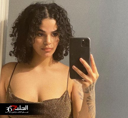 السعودية رهف القنون بالمايوه مع والد طفلها المجهول فى رحلة استجمام بجسم عارى