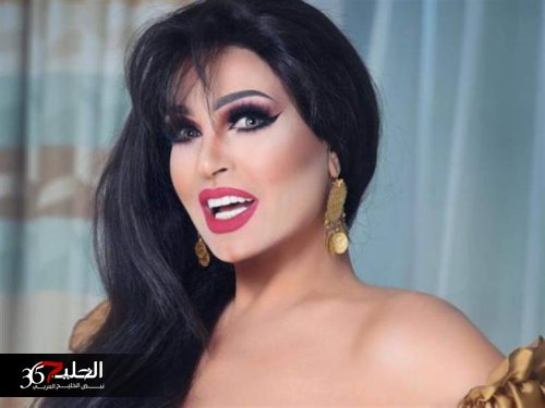شاهد لحظة سقوط فستان الراقصة فيفي عبده وانكشاف صدرها بوصلة رقص فاضحة وظهور الملبن