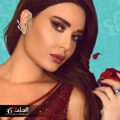 شاهد .. سيرين عبد النور تثير ضجة بإطلالتها بمايوه بنفس لون جسدها أظهر كل شيء في جسمها والجمهور في ذهول من ما حدث