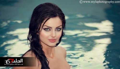 خلعت جميع ملابسها وظهرت عارية كـ يوم ولدتها أمها.. عارضة الأزياء الإيرانية مَهْلَقا جابِري تثير جنون الشباب بإطلالتها الجديدة