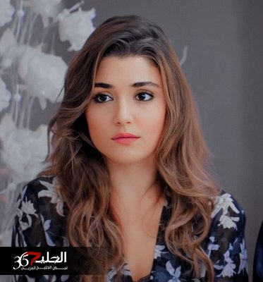 نجمة مسلسل انت اطرق بابي الجميلة هاندا ارتشيل تعترف بدون خجل أنه تم معاشرتها 3 مرات في الفيلم .. لم أستطع مقاومته فتحول التمثيل إلى حقيقة
