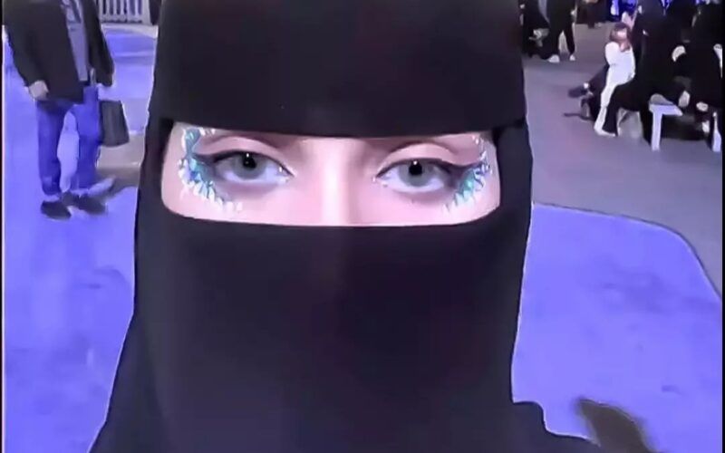 فتاة سعودية أربعينية ترث 26 مليون دولار.. تبحث عن رجل جاد للزواج بها مقابل شرط وحيد.. لن تصدق ما هو