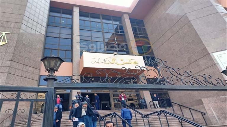 إحالة دعوى قبول الاشتراك السنوي وتجديد عضوية أعضاء بالنادي الأهلي للمفوضين
