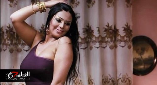 وصلة رقص بلدي ببدلة رقص لطبيبة داخل مستشفى تثير الجدل على مواقع التواصل الاجتماعي