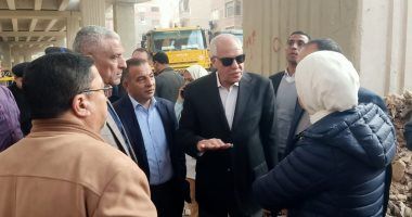 محافظ الجيزة يتفقد موقع حادث انزلاق إحدى الكمرات الخرسانية بمحور كمال عامر