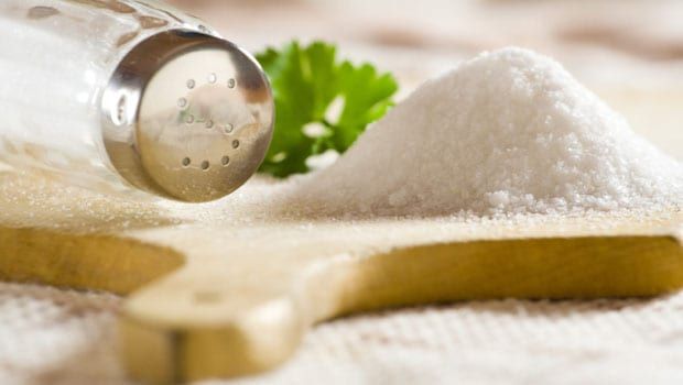 دراسة طبية: كلما زادت كمية الملح في الطعام زاد خطر الاصابة بمرض الكلى المزمن