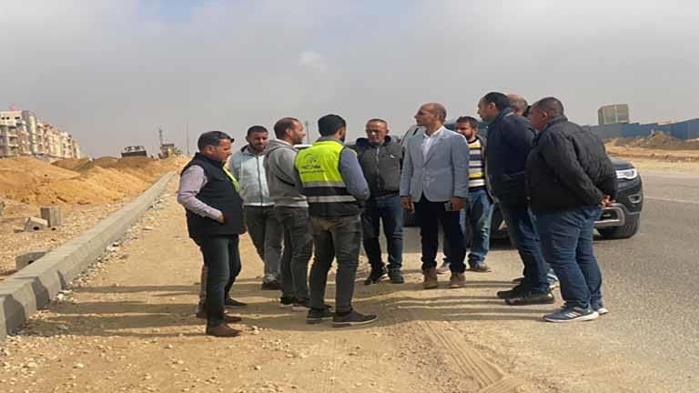 جهاز مدينة القاهرة الجديدة يزيل مخالفات بناء في مهدها بعدة مناطق