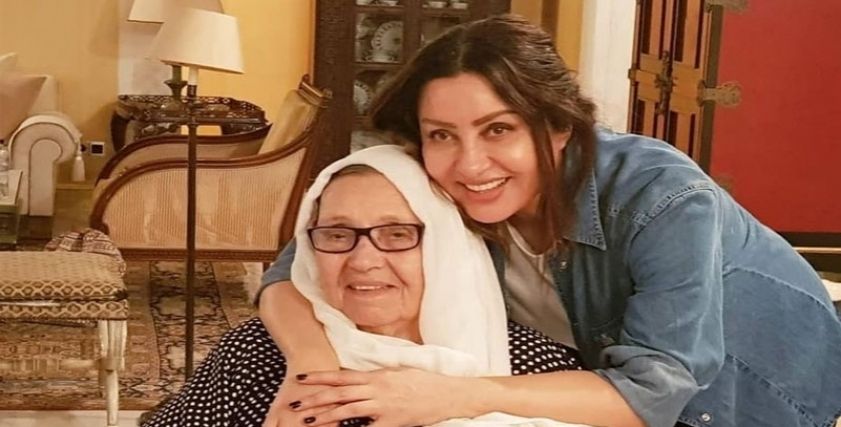 الرسالة الأخيرة لوالدة الفنانة لطيفة قبل وفاتها.. ماذا قالت؟