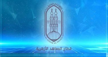 طلاب النقل بالثانوى الأزهرى يؤدون امتحانات الصرف والقرآن والمواطنة