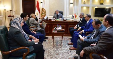 وزير العمل يلتقي وفد من مجلس التدريب والتعليم لبحث تأهيل الشباب لسوق العمل