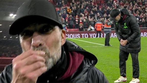 مصور مباراة ليفربول ونيوكاسل ينقذ كلوب.. شاهد بالفيديو