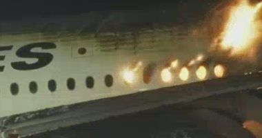 اندلاع النيران بطائرة على مدرج مطار هانيدا الدولى فى طوكيو
