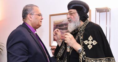 رئيس الطائفة الإنجيلية مهنئًا البابا تواضروس بعيد الميلاد: محبتنا من القلب